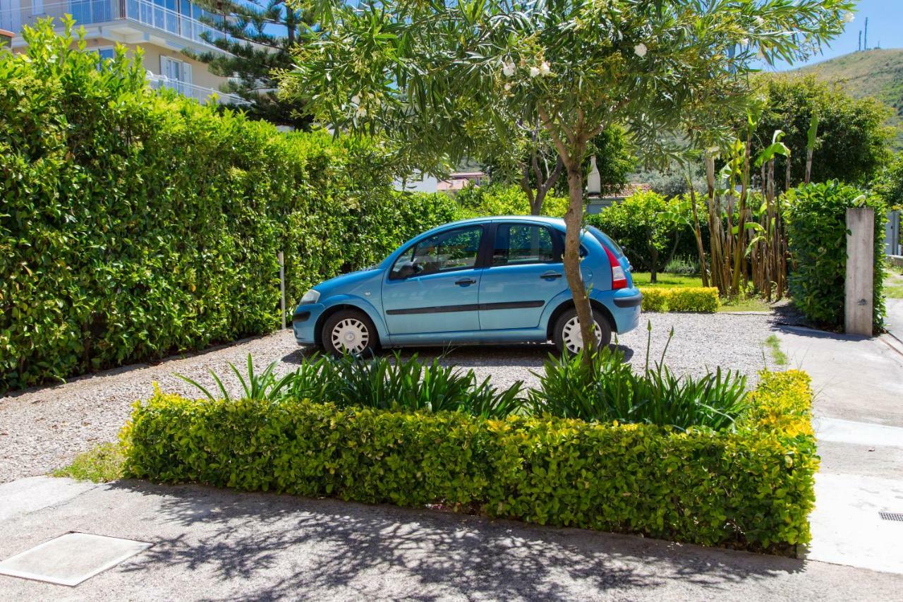 Appartamenti Vacanze Mareemare Capo dʼOrlando Exteriér fotografie